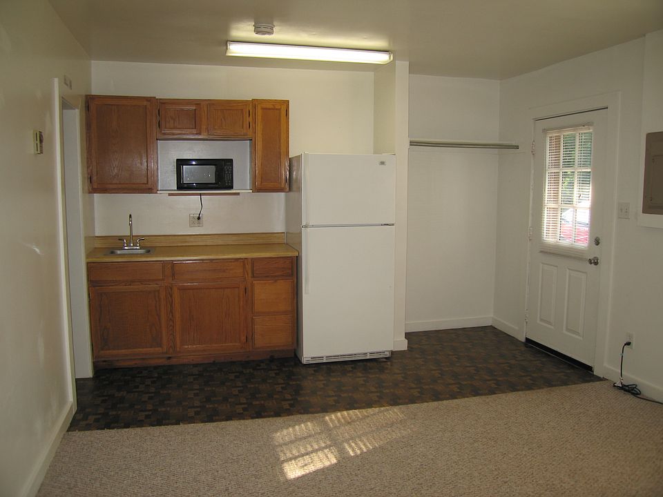 2nd image of 2883 Seminole Trl APT 9