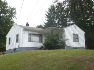 67259 Warnock St Clairsville Rd, Saint Clairsville, OH 43950