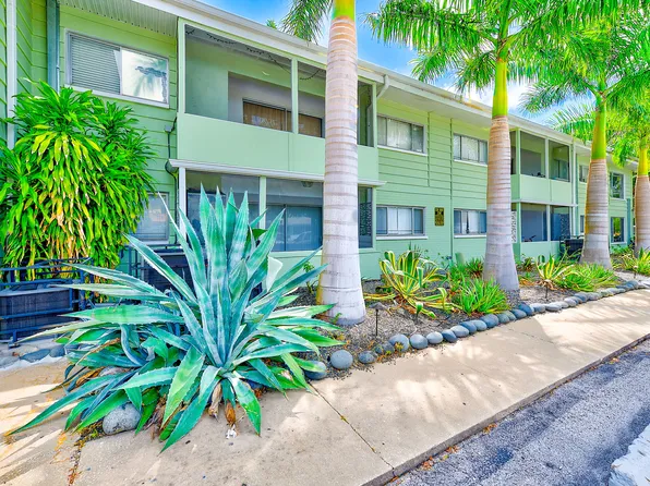 1329 Drew St APT 6, Clearwater, FL 33755