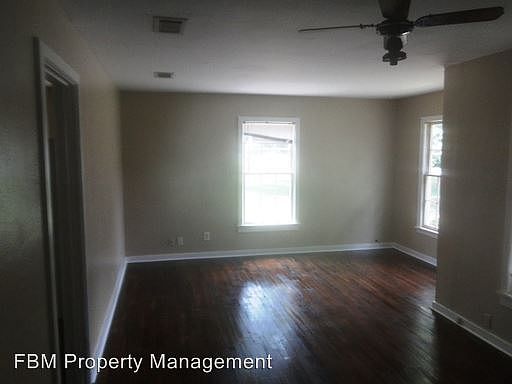 5th image of 210 Penn St