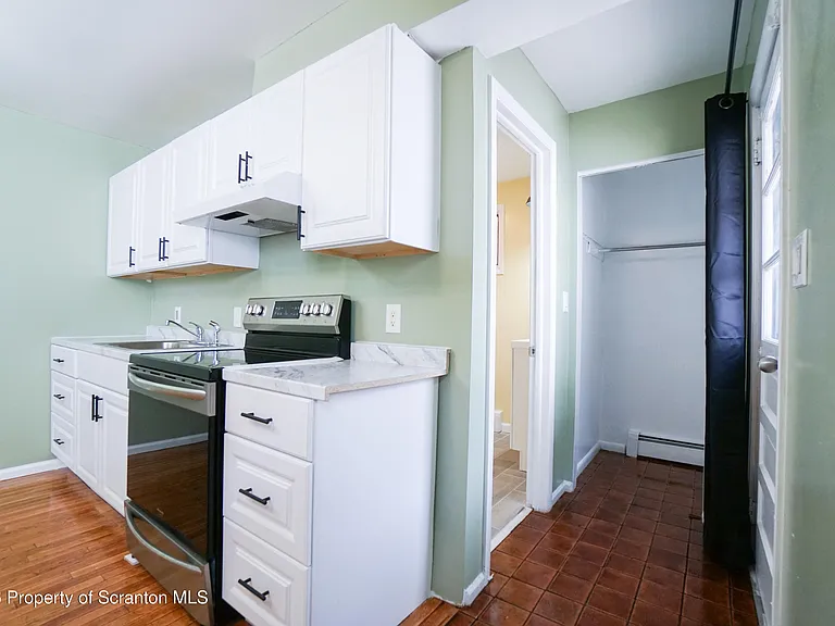 1519 Meylert Ave — Photo 8