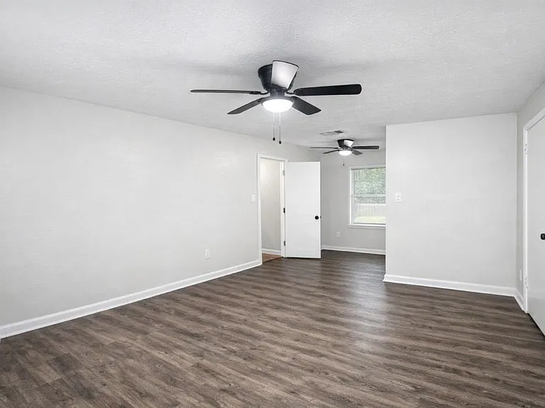 3699 Piney Point Rd — Photo 7