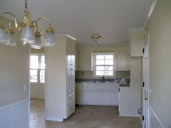 2nd image of 102 Theresa Dr