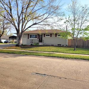 2077 Harold Ave, Salina, KS, 67401