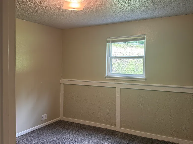 704 Dondee Dr #2 — Photo 7