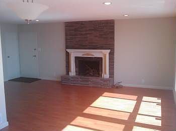 3rd image of 61 Rockford Ave