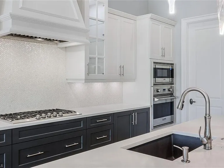 16448 Talis Park Dr — Photo 13