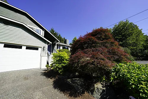 19504 76th Ave NE Photo 1