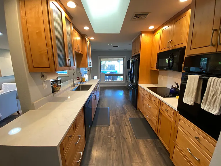 605 E La Jolla Dr — Photo 4