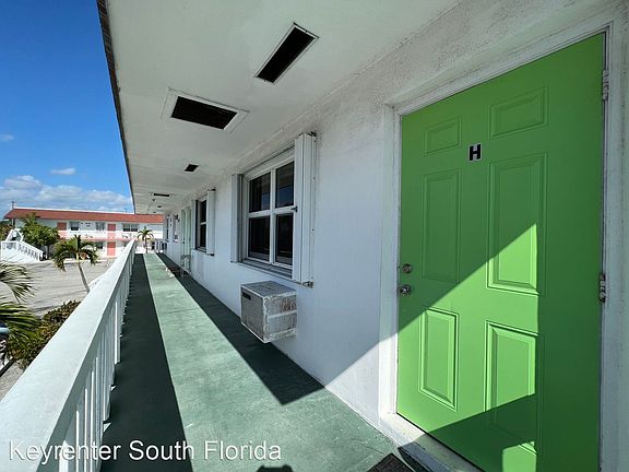 3rd image of 623 NE 6th Ct APT H