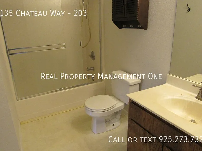 3135 Chateau Way #203 — Photo 11
