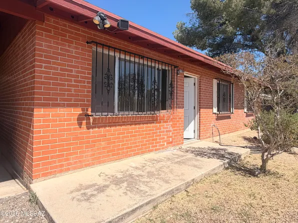6815 E Mary Dr, Tucson, AZ 85730