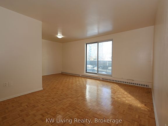 5th image of 33 Central Pkwy W #203
