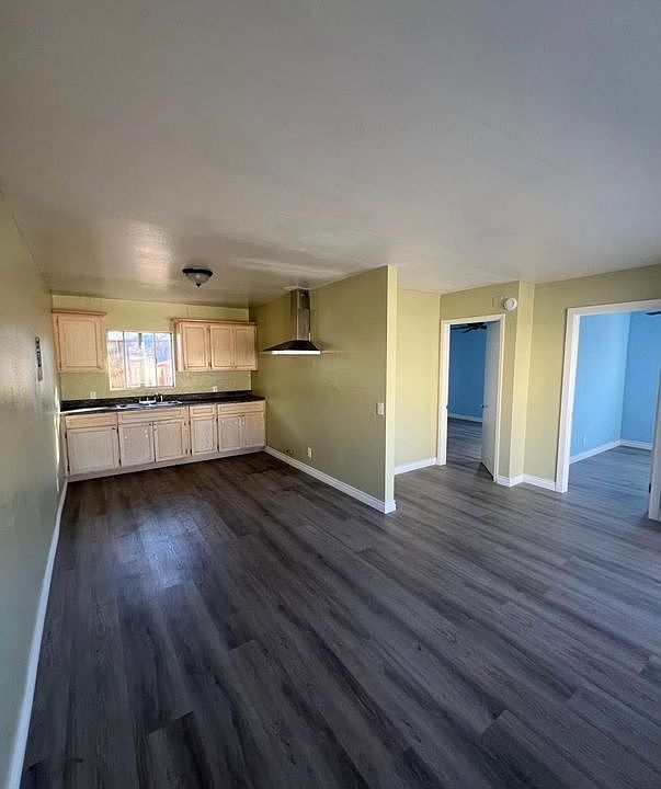 1st image of 539 S 5th Ave #C