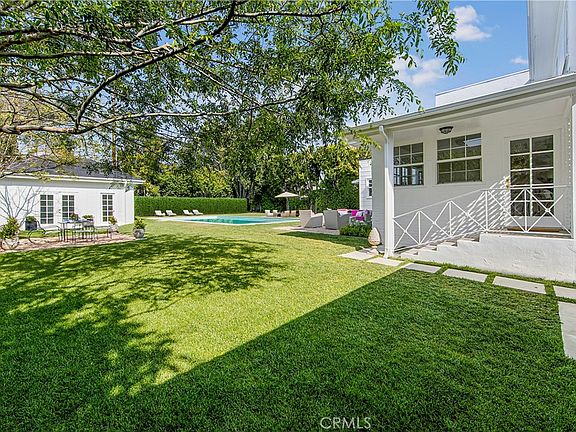 5th image of 333 S Arden Blvd