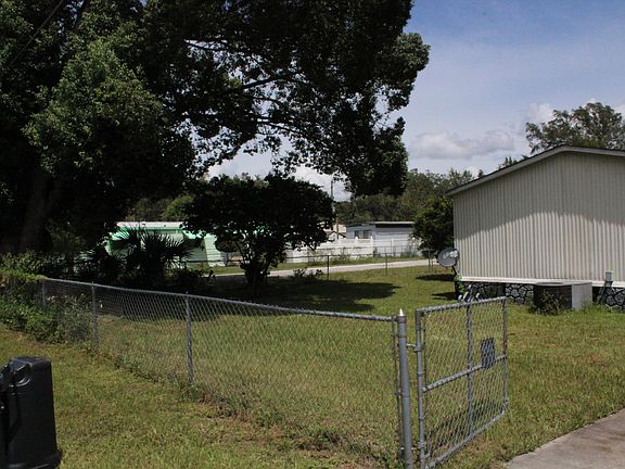 3rd image of 5890 NE 37th St