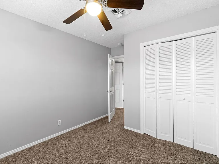 219 Taft Dr — Photo 11