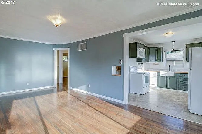 10006 SE Yukon St — Photo 5