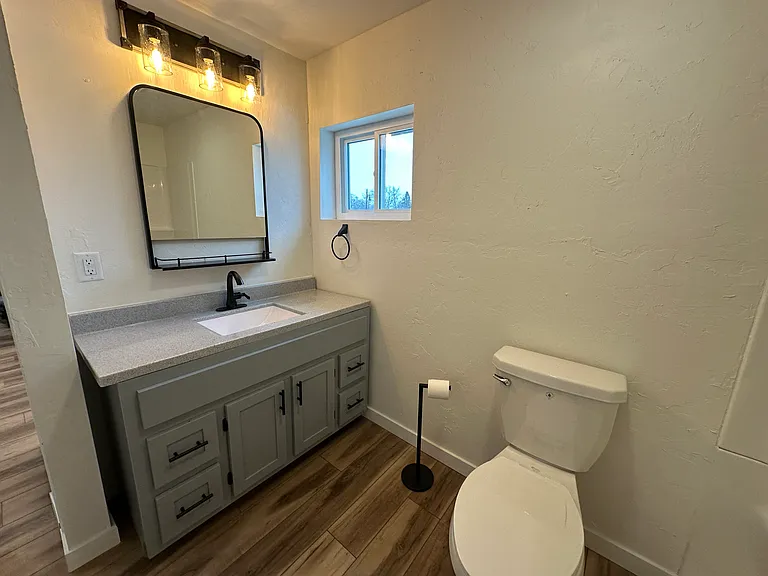 341 Oconto Ave #203 — Photo 8