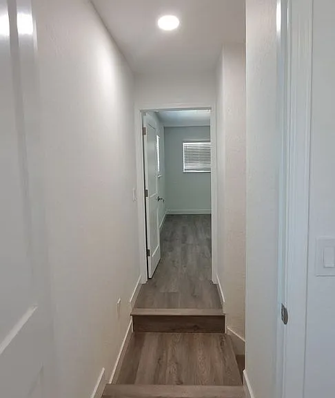 132 Hyannis Ct — Photo 18