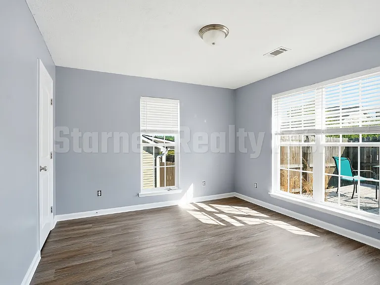 469 Strutter Trl — Photo 11