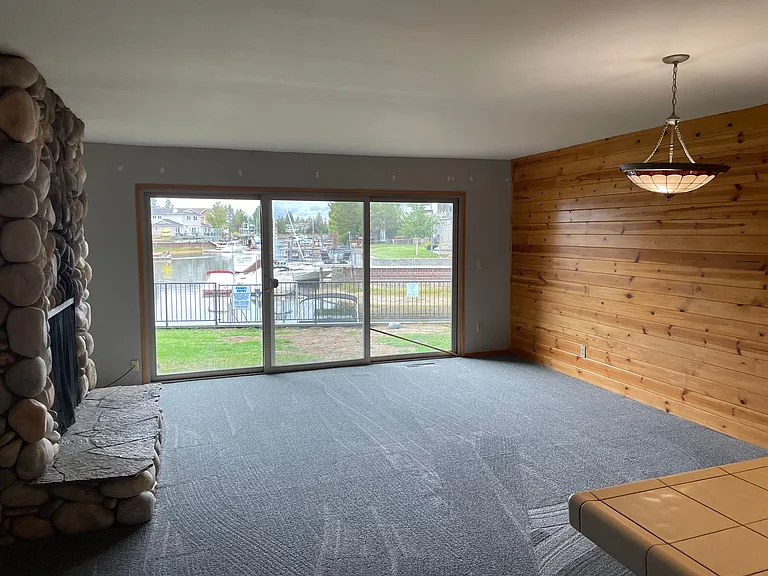 552 Christie Dr #306 — Photo 2