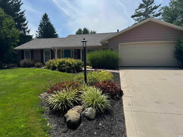4820 Oak Mast Trl, Fort Wayne, IN 46804