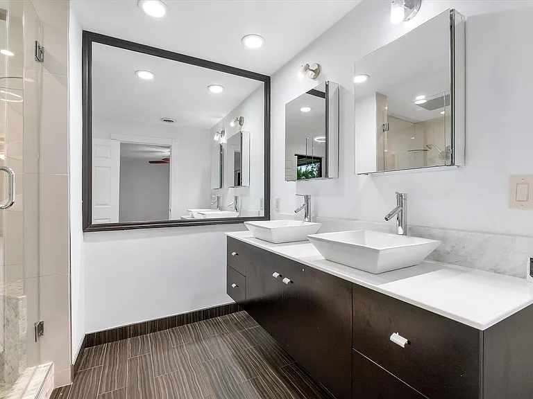 9897 Fairway Cove Ln — Photo 20