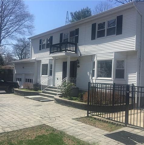 1st image of 124 Bellows Ln