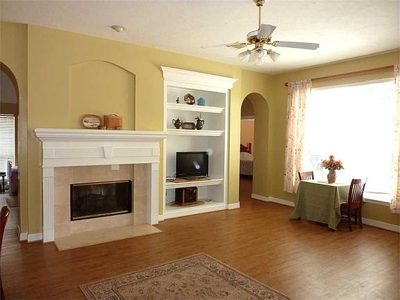3rd image of 8838 Andante Dr