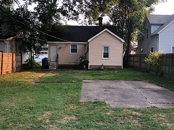 Back yard alley entrance