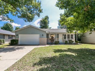 2870 S Stewart Ave, Springfield, MO 65804