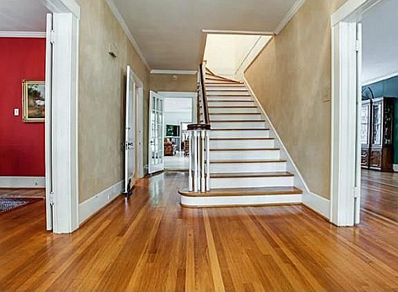 4th image of 4034 University Blvd