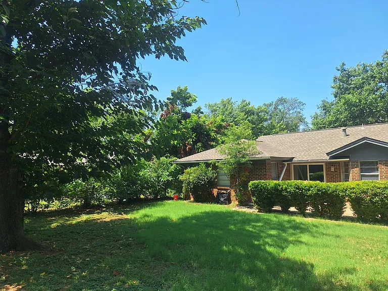 513 Simmons Dr — Photo 29