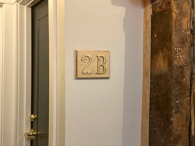139 Border St #2B — Photo 15