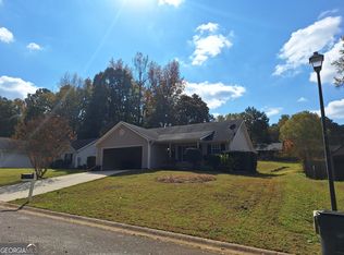 12 Tonis Way, Grantville, GA 30220