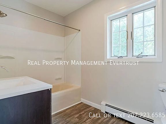 4th image of 111 Scott Dyer Rd #B