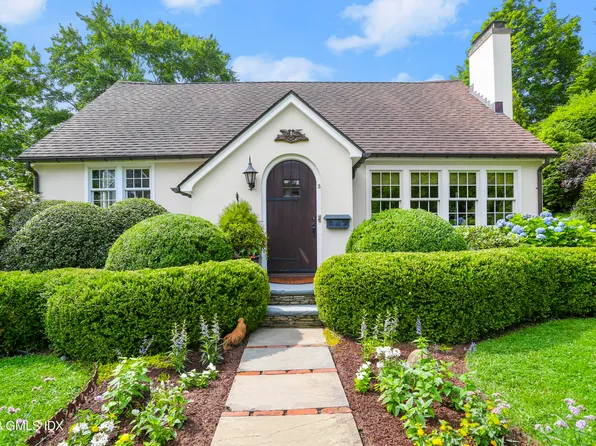 3 Glendale St, Cos Cob, CT 06807