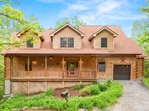 146 Hemlock Trl, Hendersonville, NC 28739