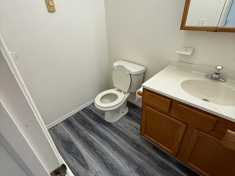 217 Rich St #217 — Photo 4