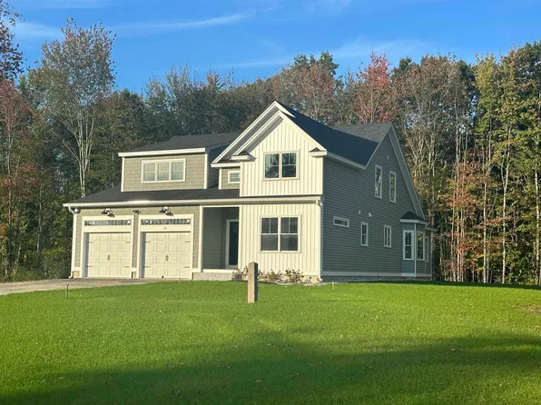 79 Signature Drive, Barrington, NH 03825