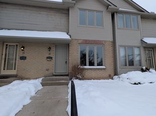 1290 Bentley Dr #16, London, ON N5V4M3