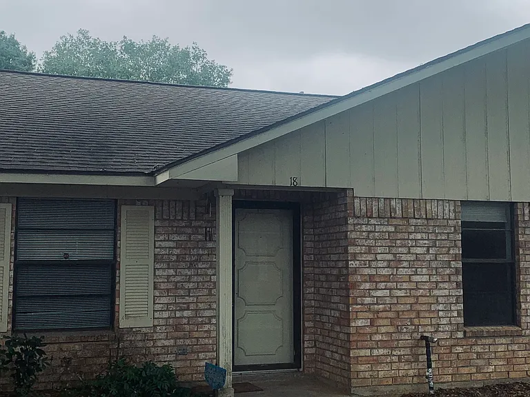 2100 Austin St #18 — Photo 8