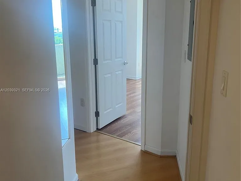 19501 W Country Club Dr #611 — Photo 15