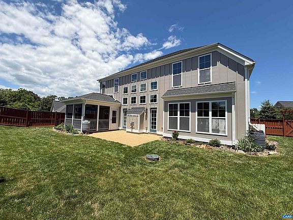 3rd image of 1410 Hillbrook Ct