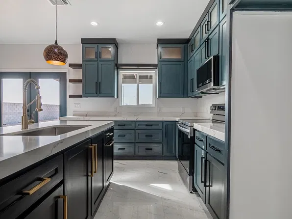 3881 E Santa Sophia St, San Luis, AZ 85336