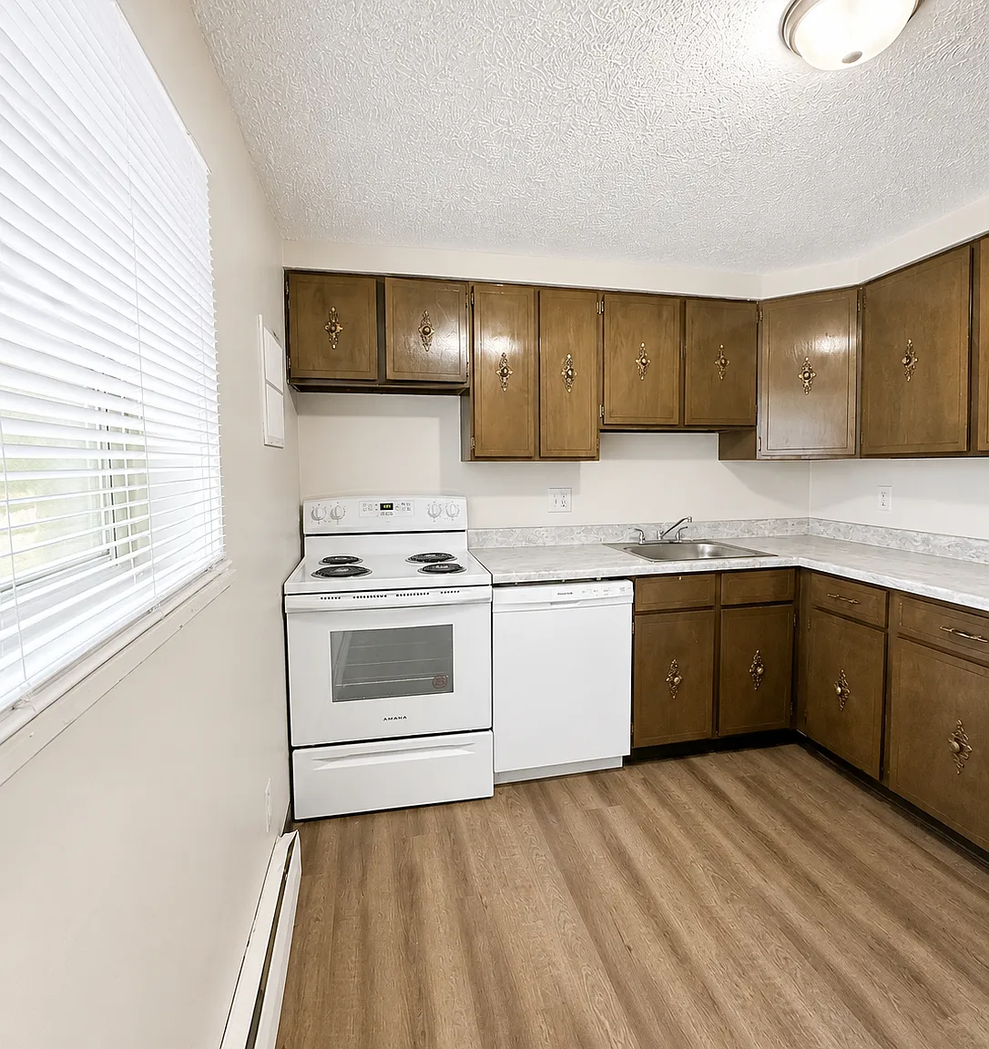 2 bed, 850 sqft, $1,095 — Photo 3
