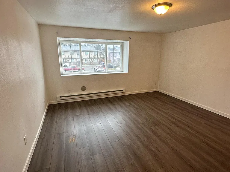 21803 30th Ave S — Photo 5