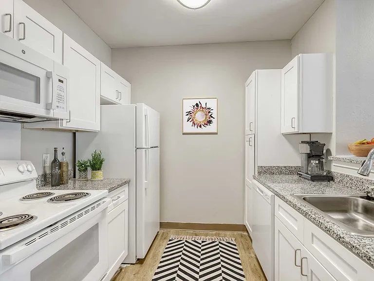 Worthington Point Apartments — Photo 63