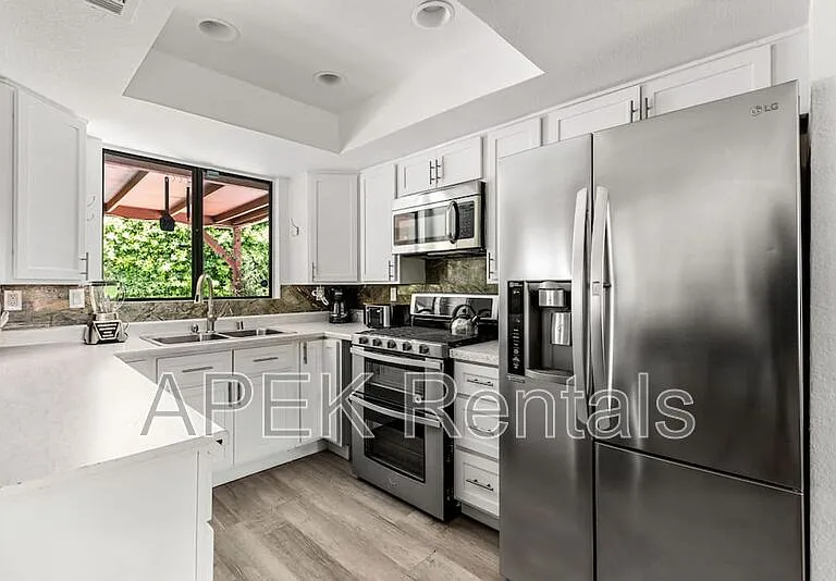 2184 E Powell Rd — Photo 30